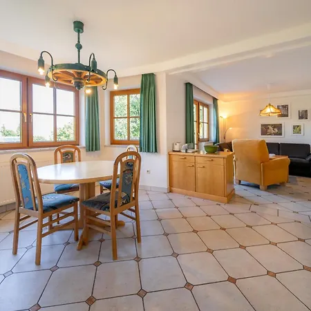 贝尔维尤乡村别墅公寓 公寓 拉姆绍达赫斯坦