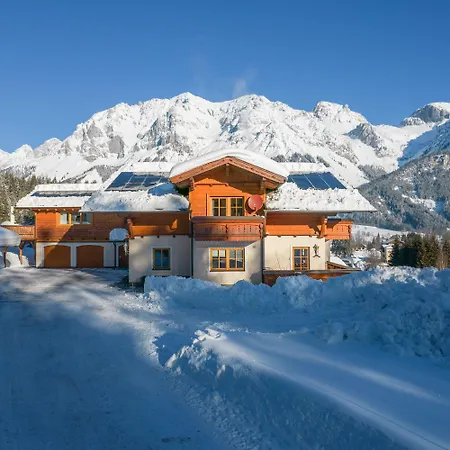 贝尔维尤乡村别墅公寓 * 拉姆绍达赫斯坦